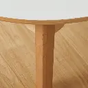 Круглый стол W.webp